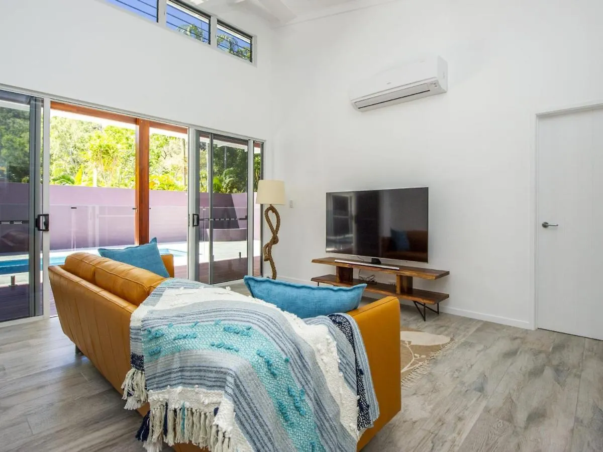 Papillon Bleu Villa Horseshoe Bay Holiday home